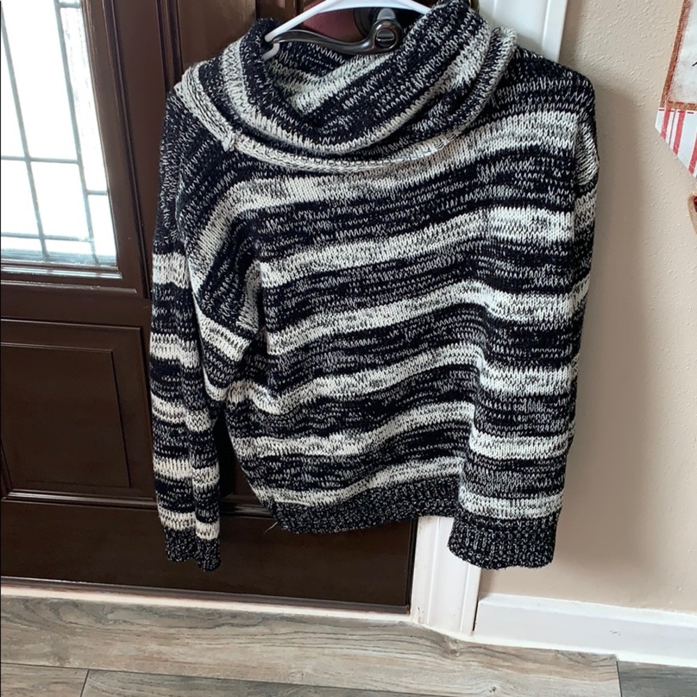 Pink melon pullover sweatshirt - Picture 2 of 3